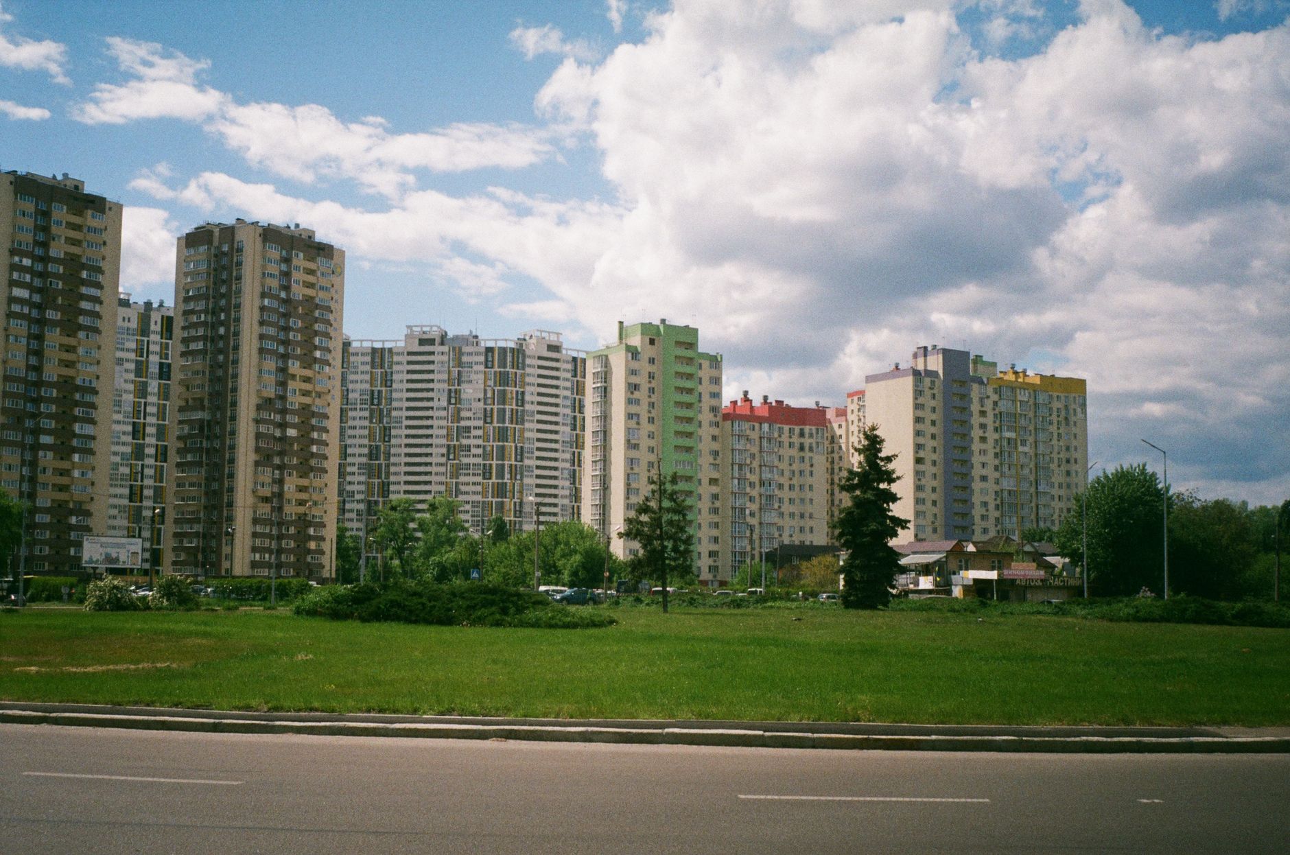 Essential Apartment Cleaning in Kyiv for Allergy Season: Dust and Allergen Checklist